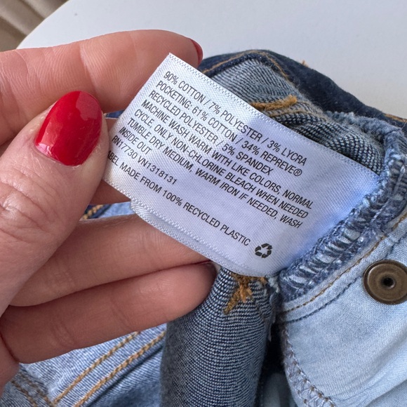 Universal Thread High Rise Skinny Jean - Picture 4 of 5